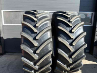 Wielen, Banden, Velgen & Afstandsringen BKT 710/70R38 zo goed als nieuwe !