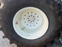 Wielen, Banden, Velgen & Afstandsringen Mitas 800/65R32