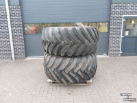 Wielen, Banden, Velgen & Afstandsringen John Deere 800/65 R32 wielen  Grote ZF Steek