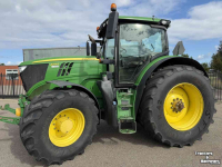 Tractor / Trekker John Deere 6215R