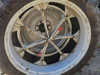 Wielen, Banden, Velgen & Afstandsringen  Molcon 7-ster 12.4R46. 300/95R46