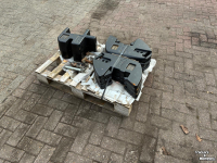 Frontgewichten Case IH 6 x 45 KG Frontgewichten + Middentrekhaak