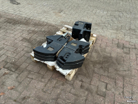 Frontgewichten Case IH 6 x 45 KG Frontgewichten + Middentrekhaak