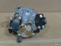 Schranklader / Skid Steer Lader Kubota Brandstofpomp SVL90-2 Parts nr:47668544