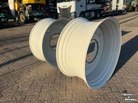 Wielen, Banden, Velgen & Afstandsringen New Holland DW 20 x 42 vaste velgen ongebruikt