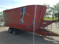 Voermengwagen Vertikaal Peecon VME 200L