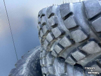 Wielen, Banden, Velgen & Afstandsringen Galaxy 360/70R24 + 200/70R16