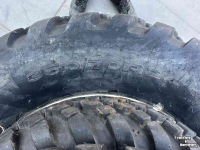 Wielen, Banden, Velgen & Afstandsringen Galaxy 360/70R24 + 200/70R16