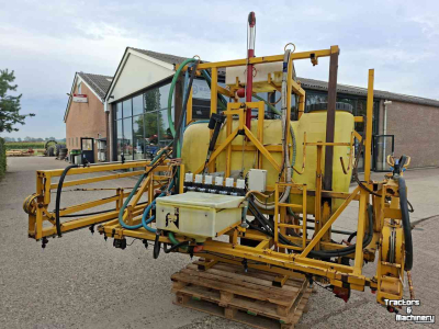 Veldspuit Dubex M8 750liter 24meter