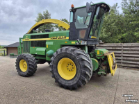 Veldhakselaar John Deere 6950 met motor probleem/with Engine problem