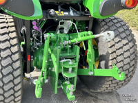 Smalspoor tractor John Deere 4066R