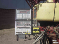 Getrokken Veldspuit Hardi HARDI COMMANDER 4200 | 39 METER | BOUWJAAR 2002