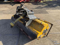 Klepelmaaier  Münthing MUE 160