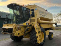 Maaidorser / Combine New Holland TX 67