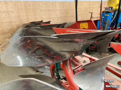 Ploegen Kverneland EG 100 5 schaar ploegen