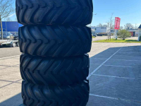 Wielen, Banden, Velgen & Afstandsringen Michelin 480/80R26 XMCL op 12 gaats JCB velgen
