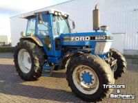 Traktoren Ford 8210 II