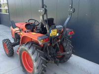 Compact tractor Kubota L1361