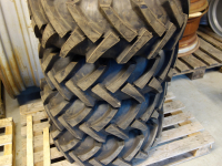 Wielen, Banden, Velgen & Afstandsringen  Onbekend 255/75X15.3