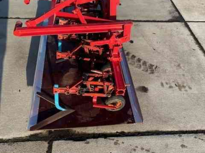 Schoffelmachine / Schoffelbalk Rau schoffelbalk