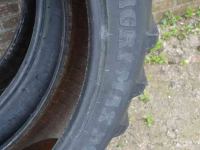Wielen, Banden, Velgen & Afstandsringen BKT agrimax 230/95r36