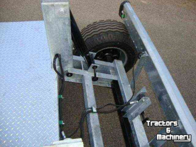 Overige bouwmachines, grondverzetmachines en toebehoren Heuvelmans wagen met hydr platform