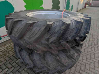 Wielen, Banden, Velgen & Afstandsringen Taurus 20.8R38