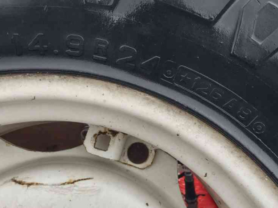 Wielen, Banden, Velgen & Afstandsringen Pirelli 14.9R24