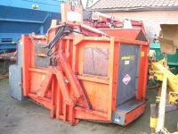 Voeruitkuilbak Kuhn Polycrock