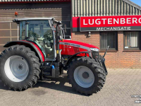 Tractor / Trekker Massey Ferguson 5M.145 Dyna-4 Tractoren