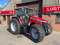 Tractor / Trekker Massey Ferguson 5M.145 Dyna-4 Tractoren