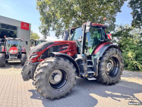 Tractor / Trekker Valtra Q305