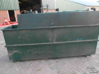 Brandstoftank / Vloeistoftank  dieseltank 2500 L met lekbak
