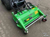 Schranklader / Skid Steer Lader Giant SK252D + klepelmaaier