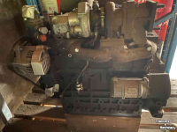Motor Kubota v2003