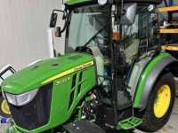 Compact tractor John Deere 3039R Compact Tractor