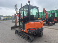 Bandenkraan / Graafmachine op wielen Kubota KX 027-4