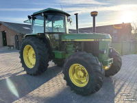 Tractor / Trekker John Deere 3650 marge