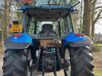 Traktoren New Holland TL100A