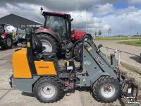 Shovel / Wiellader / Kniklader Giant D 2635