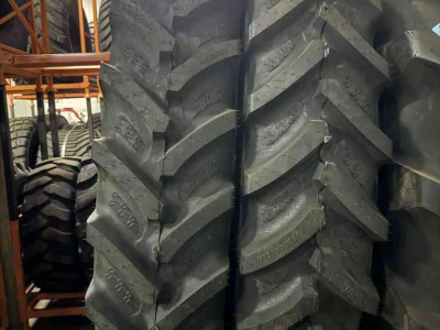 Wielen, Banden, Velgen & Afstandsringen  320/90R54 & 320/85R38
