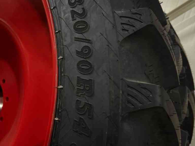 Wielen, Banden, Velgen & Afstandsringen  320/90R54 & 320/85R38