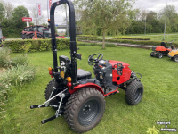 Tractor / Trekker TYM 2505 met fronthef