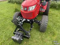 Tractor / Trekker TYM 2505 met fronthef