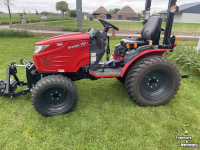 Tractor / Trekker TYM 2505 met fronthef