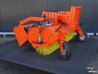 Veegmachine Hofstede veegmachine Model  SMART verwisselbaar aankoppel bord ook met Knikmops etc aankoppeling