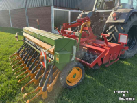 Zaaimachine  Pennen frees met amazone zaaimachine