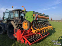 Zaaimachine  Pennen frees met amazone zaaimachine