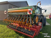 Zaaimachine  Pennen frees met amazone zaaimachine