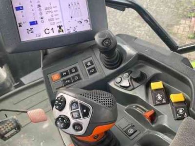 Tractor / Trekker Claas arion 650 cebis